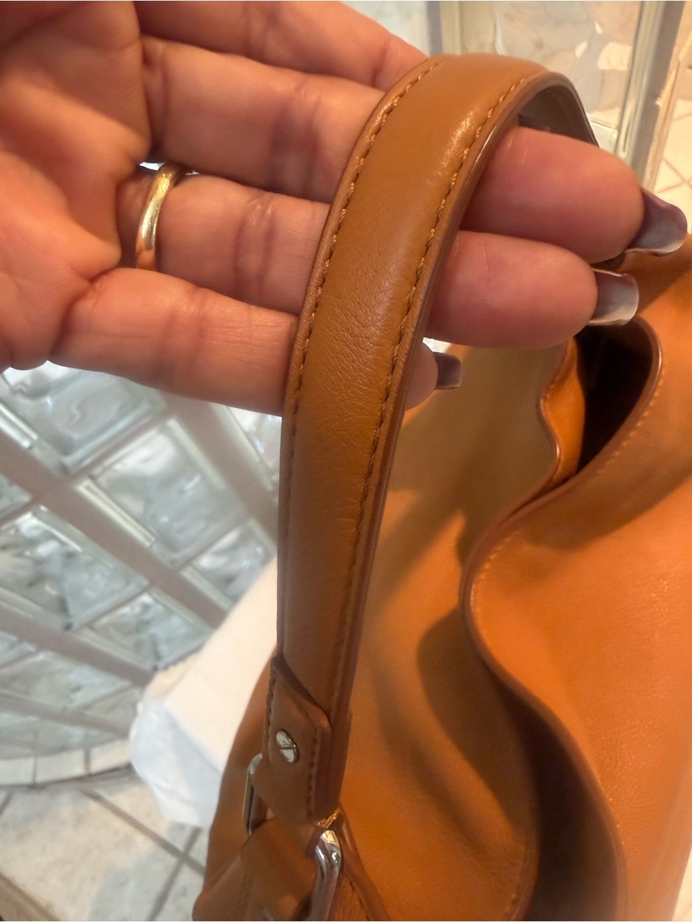 Marc by Marc Jacobs Bianca Leather Hobo Bag in Tan/Cognac Brown Pebble Leather. - Picture 11 of 17